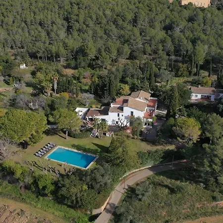 Villa Eco Turismo Masia Can Pares *